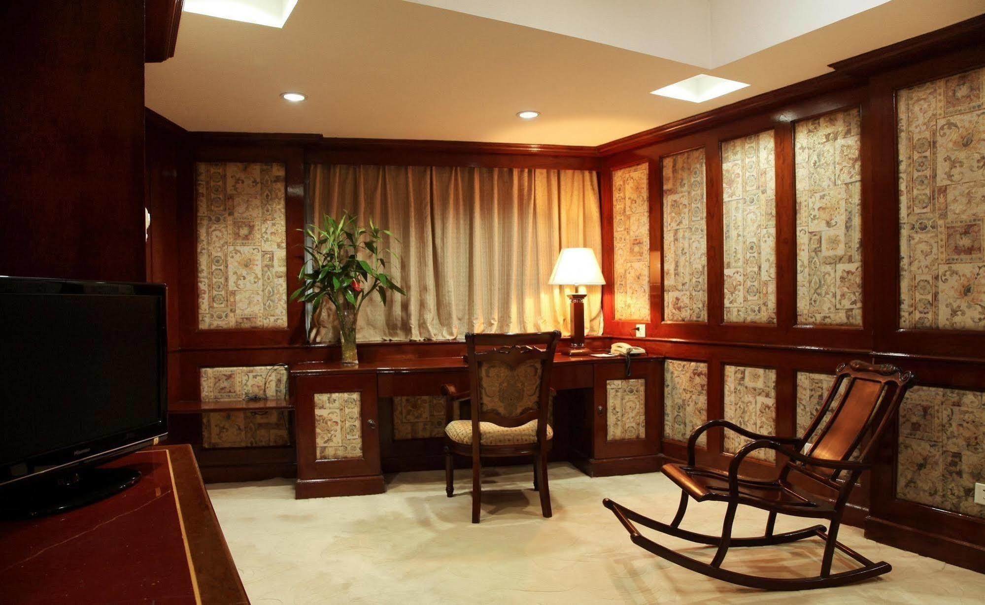 Guangzhou Jinying Hotel Екстериор снимка